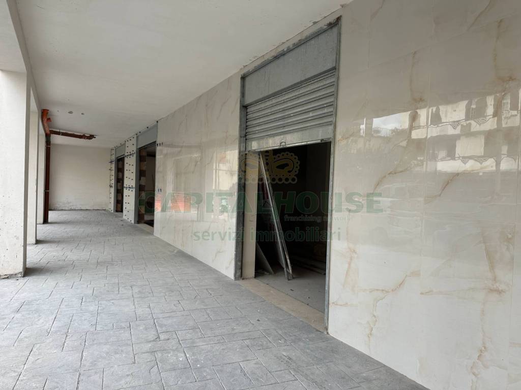 negozio in affitto ad Afragola