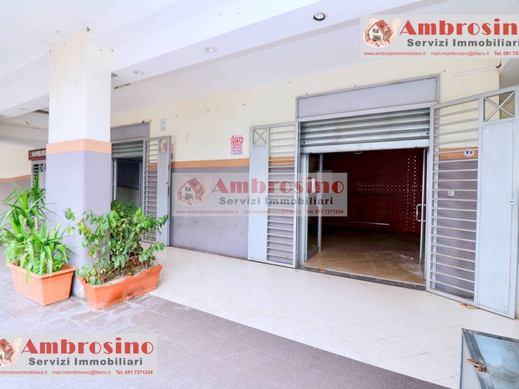 negozio in affitto ad Afragola in zona Centro Città