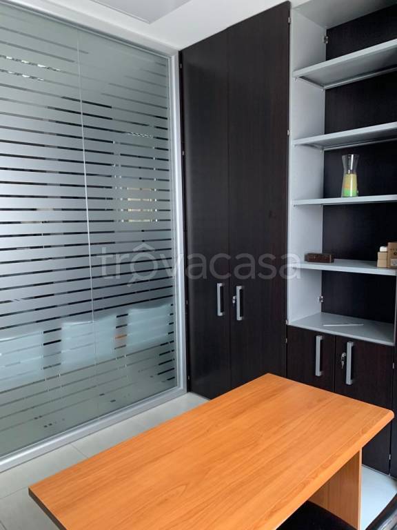 ufficio in affitto ad Afragola