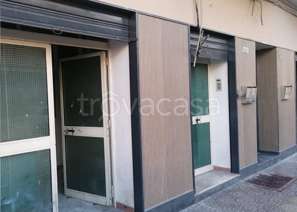 locale commerciale in affitto ad Afragola