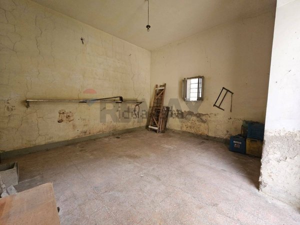 locale di sgombero in affitto ad Afragola