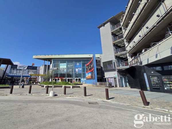 locale di sgombero in affitto ad Afragola