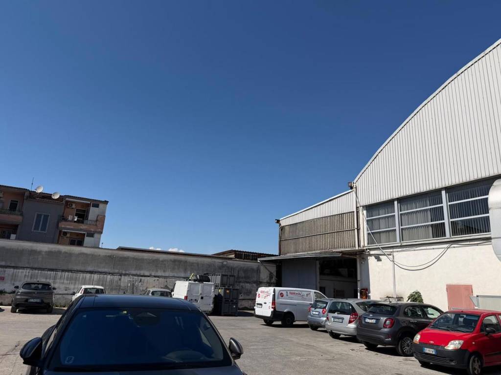 locale commerciale in affitto ad Afragola