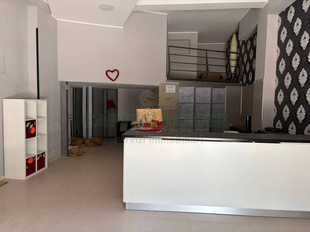 negozio in affitto ad Afragola