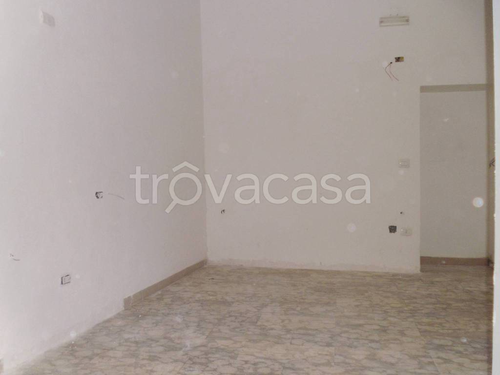 negozio in affitto ad Afragola
