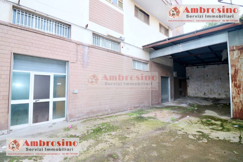 locale commerciale in affitto ad Arzano
