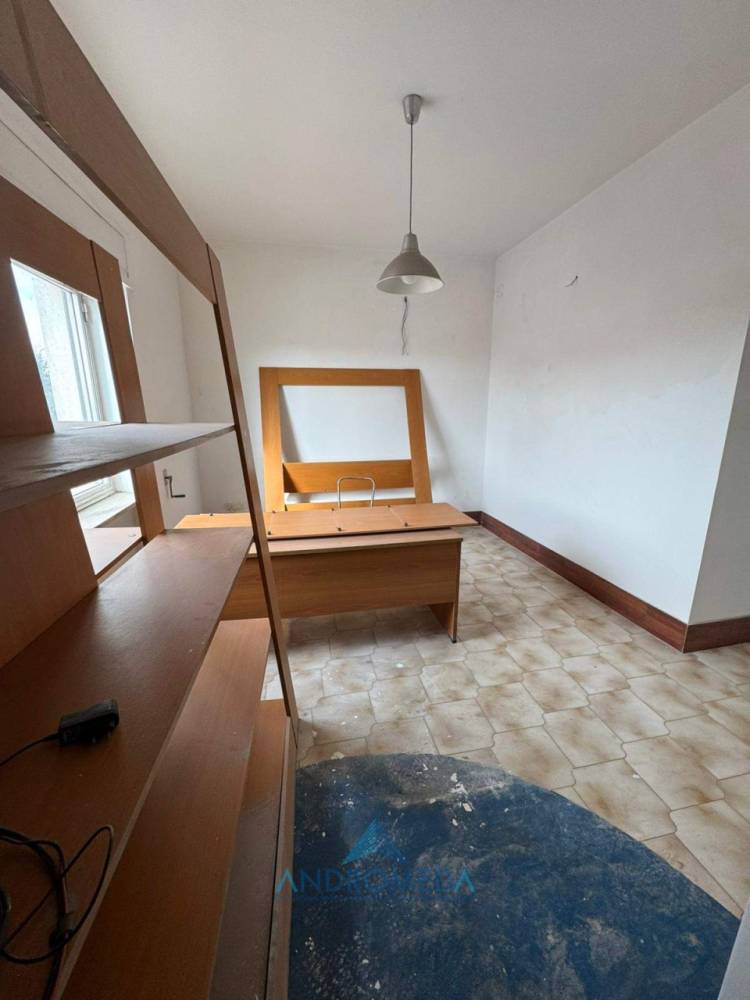 ufficio in affitto ad Arzano