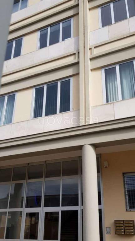 ufficio in affitto ad Arzano