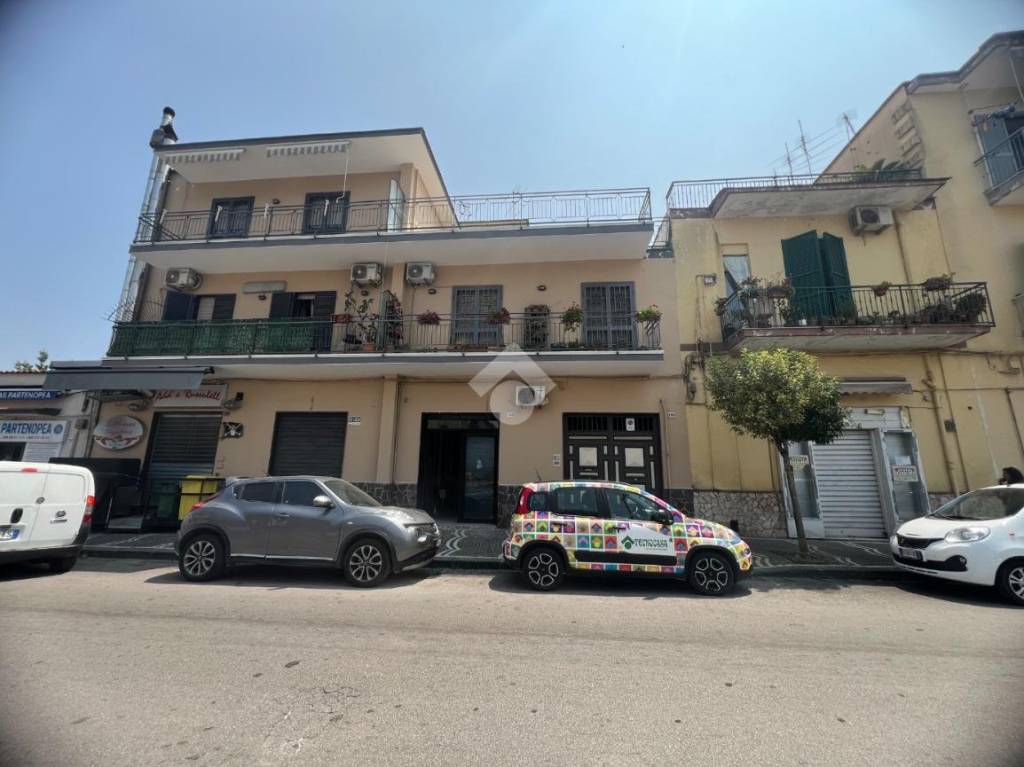 locale commerciale in affitto ad Arzano