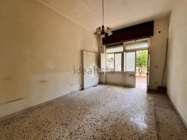 locale commerciale in affitto ad Arzano