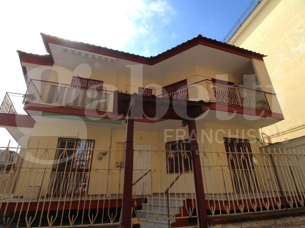 appartamento in affitto ad Arzano