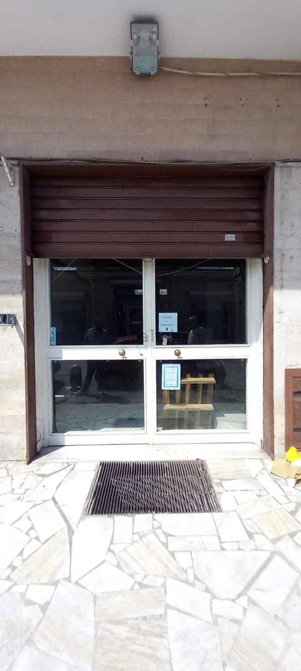 locale commerciale in affitto ad Arzano
