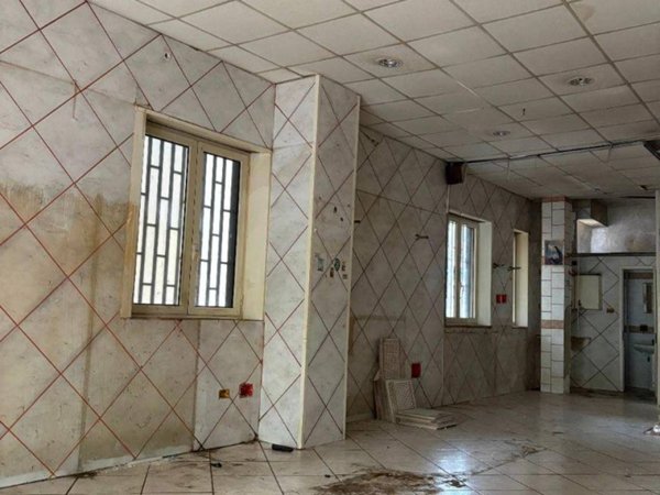 negozio in affitto ad Arzano