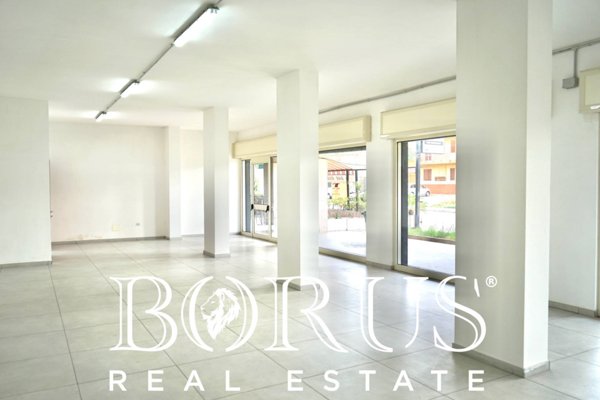 locale commerciale in affitto ad Arzano