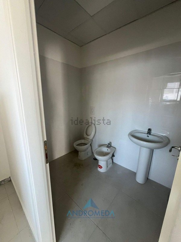 capannone in affitto ad Arzano