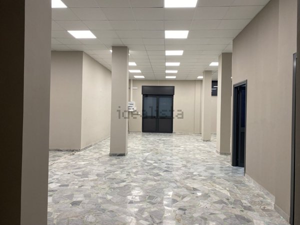 ufficio in affitto ad Arzano