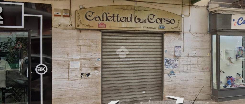 negozio in affitto ad Arzano