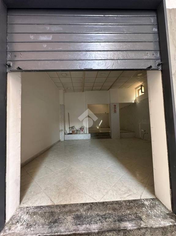 locale commerciale in affitto ad Arzano