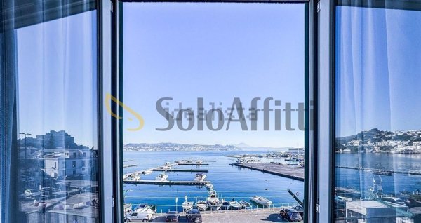 appartamento in affitto a Bacoli in zona Baia