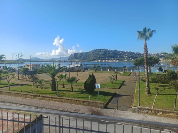 appartamento in affitto a Bacoli in zona Miseno