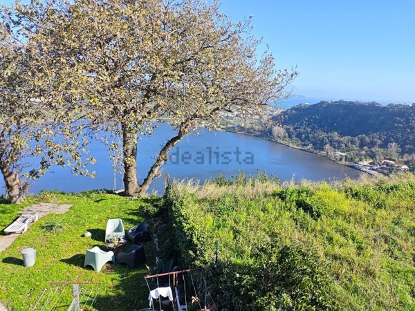 appartamento in affitto a Bacoli in zona Baia