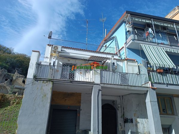 appartamento in affitto a Bacoli in zona Baia