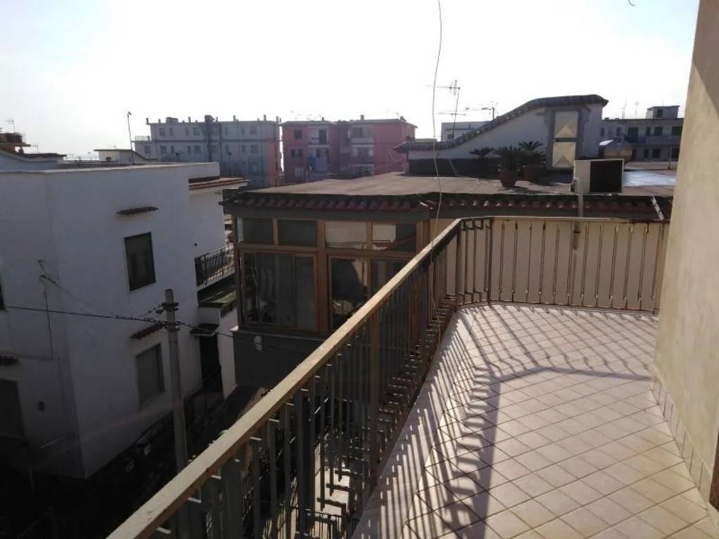 appartamento in affitto a Bacoli in zona Miliscola