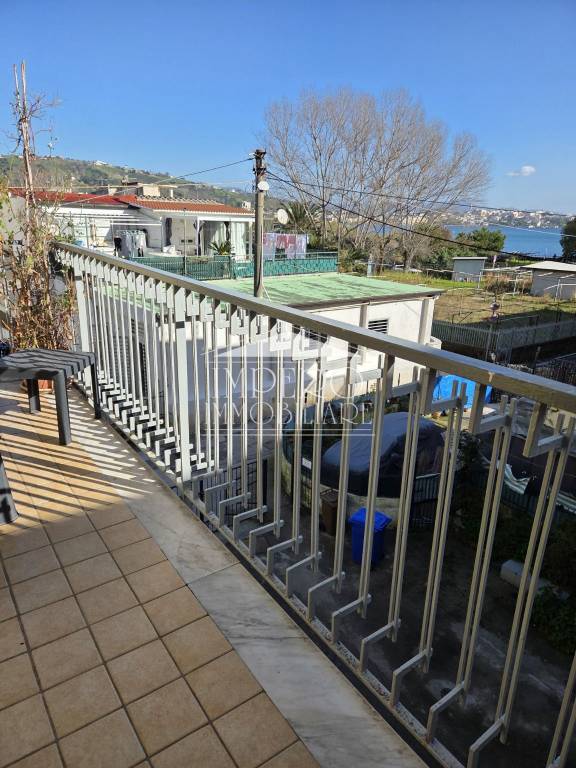 appartamento in affitto a Bacoli in zona Miliscola