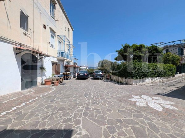 appartamento in affitto a Bacoli in zona Fusaro