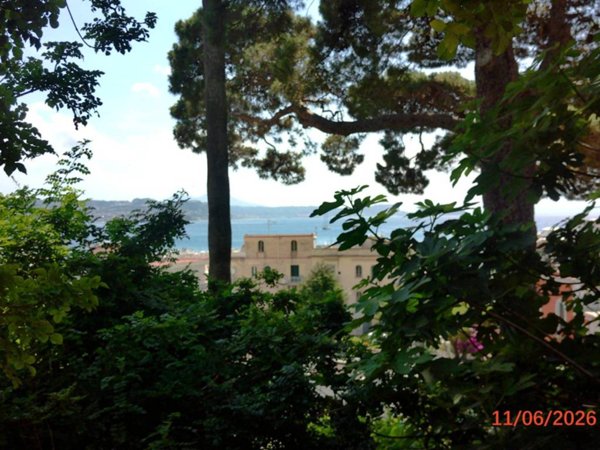 appartamento in affitto a Bacoli in zona Baia