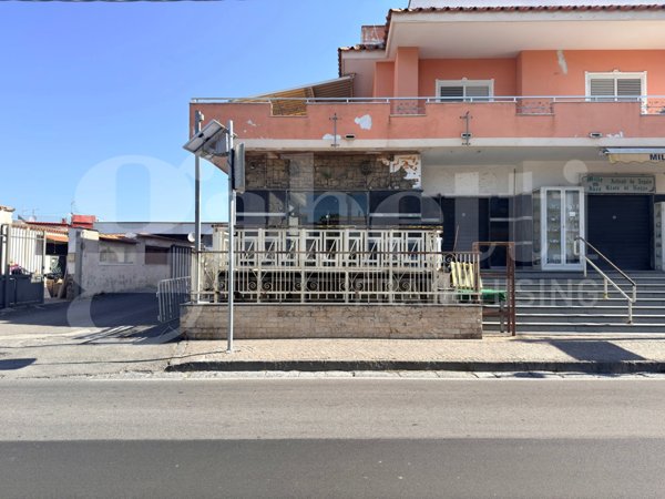 locale commerciale in affitto a Bacoli in zona Fusaro