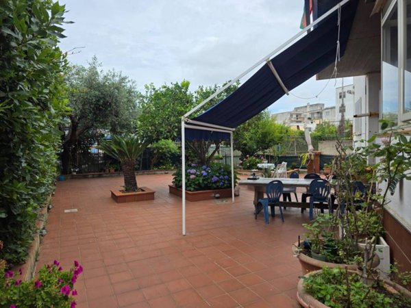 appartamento in affitto a Bacoli in zona Fusaro