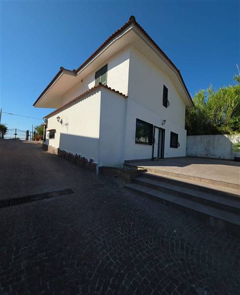 casa indipendente in affitto a Bacoli in zona Baia