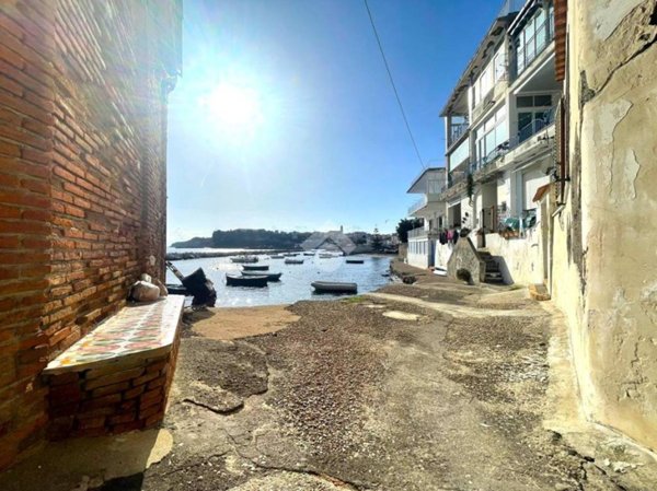 appartamento in affitto a Bacoli in zona Miliscola