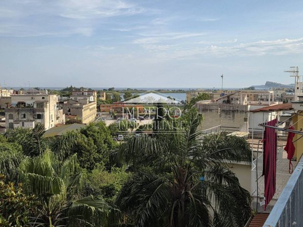 appartamento in affitto a Bacoli in zona Miliscola