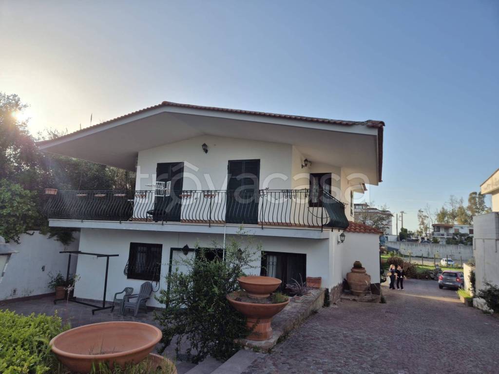 casa indipendente in affitto a Bacoli in zona Baia