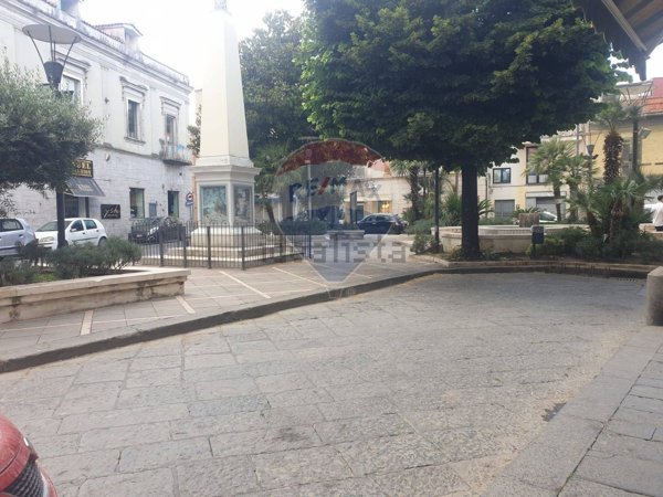 locale commerciale in affitto a Caivano
