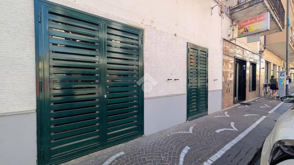 negozio in affitto a Caivano in zona Pascarola