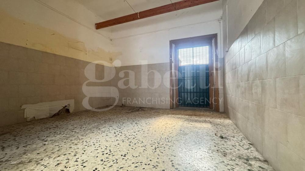 locale commerciale in affitto a Calvizzano
