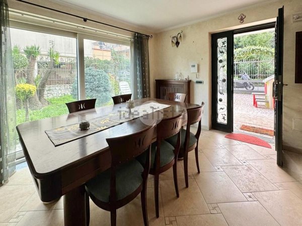 casa indipendente in affitto a Calvizzano