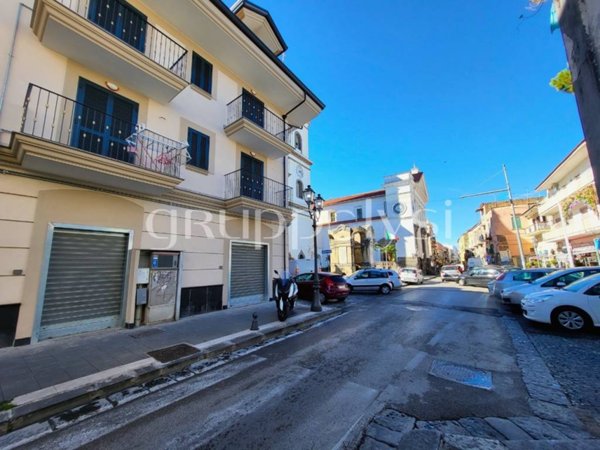 locale commerciale in affitto a Calvizzano