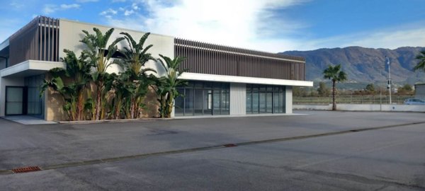 locale commerciale in affitto a Camposano