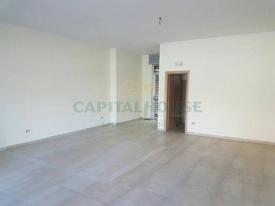 locale commerciale in affitto a Camposano