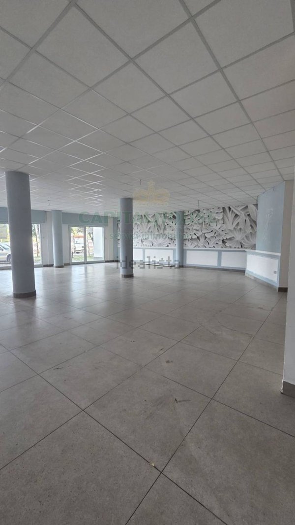 locale commerciale in affitto a Camposano