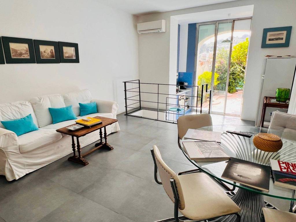 appartamento in affitto a Capri