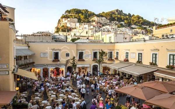 negozio in affitto a Capri