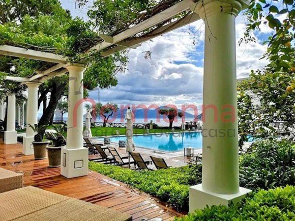 appartamento in affitto a Capri in zona Marina Grande