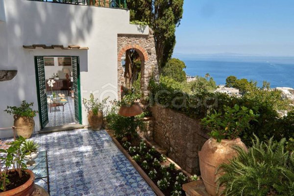 casa indipendente in affitto a Capri