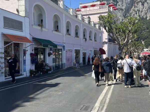 negozio in affitto a Capri