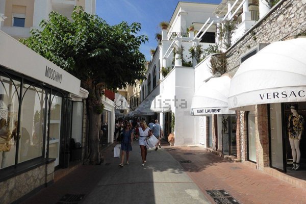 negozio in affitto a Capri